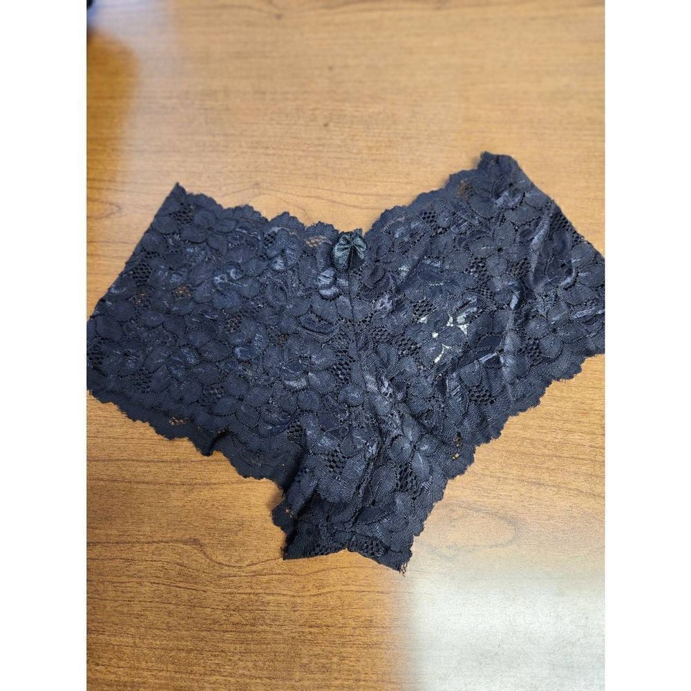 NWT Maurices Small (5) Black Lace panties with lace-up back